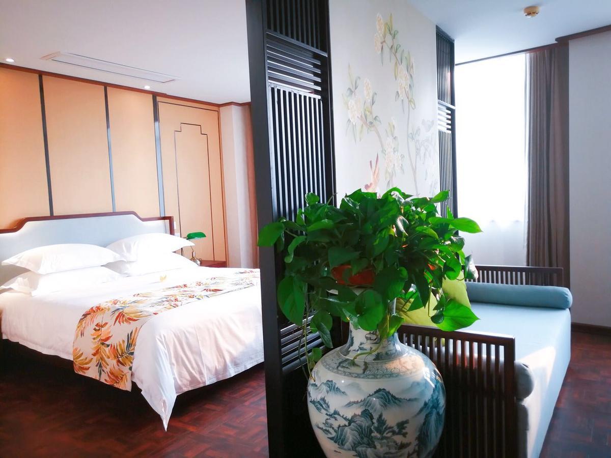 Nostalgia Hotel Near Tianjin Polar Ocean Word- Tianjin Fonte Joy World, 10 Minutes Drive Away From Tianjin Tanggu High-Speed Railway Station, Free Ice-Cream, Mineral Water, Snacks And Laundry Service, English Communication Well Exterior photo