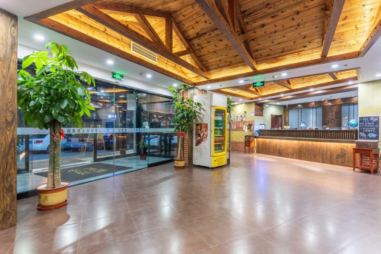 Nostalgia Hotel Near Tianjin Polar Ocean Word- Tianjin Fonte Joy World, 10 Minutes Drive Away From Tianjin Tanggu High-Speed Railway Station, Free Ice-Cream, Mineral Water, Snacks And Laundry Service, English Communication Well Exterior photo