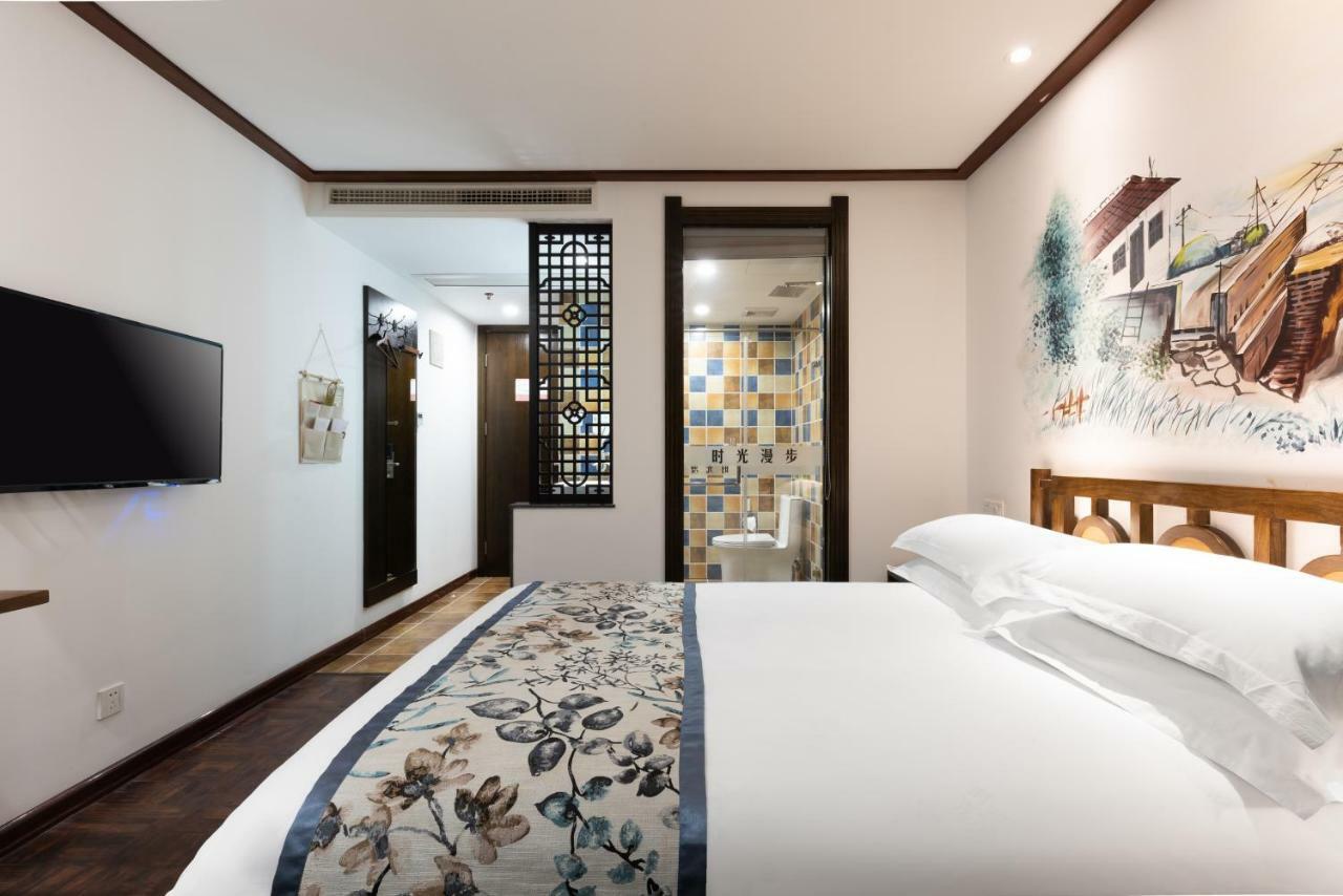 Nostalgia Hotel Near Tianjin Polar Ocean Word- Tianjin Fonte Joy World, 10 Minutes Drive Away From Tianjin Tanggu High-Speed Railway Station, Free Ice-Cream, Mineral Water, Snacks And Laundry Service, English Communication Well Exterior photo