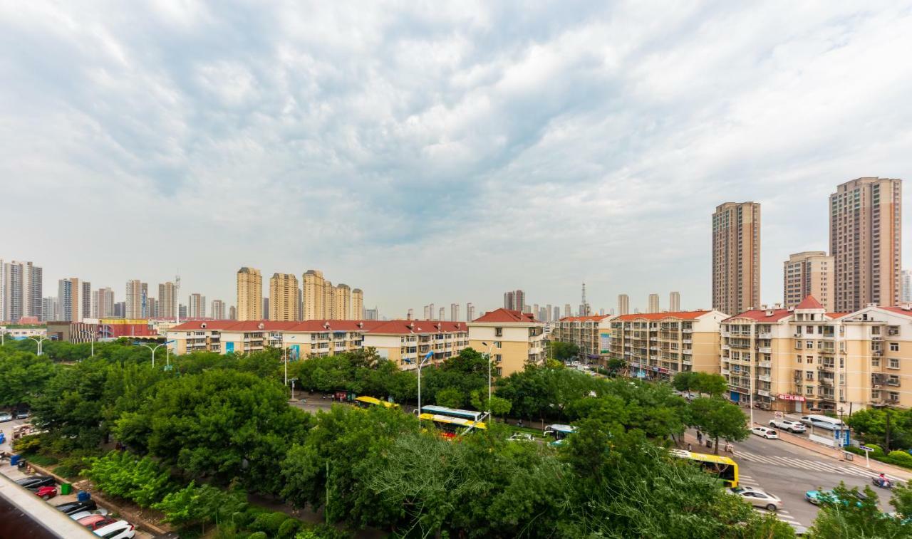 Nostalgia Hotel Near Tianjin Polar Ocean Word- Tianjin Fonte Joy World, 10 Minutes Drive Away From Tianjin Tanggu High-Speed Railway Station, Free Ice-Cream, Mineral Water, Snacks And Laundry Service, English Communication Well Exterior photo